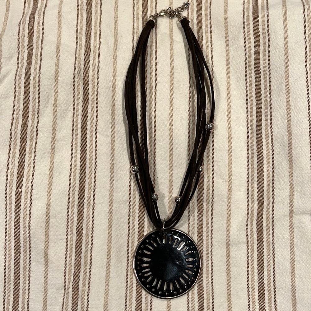 Statement necklace